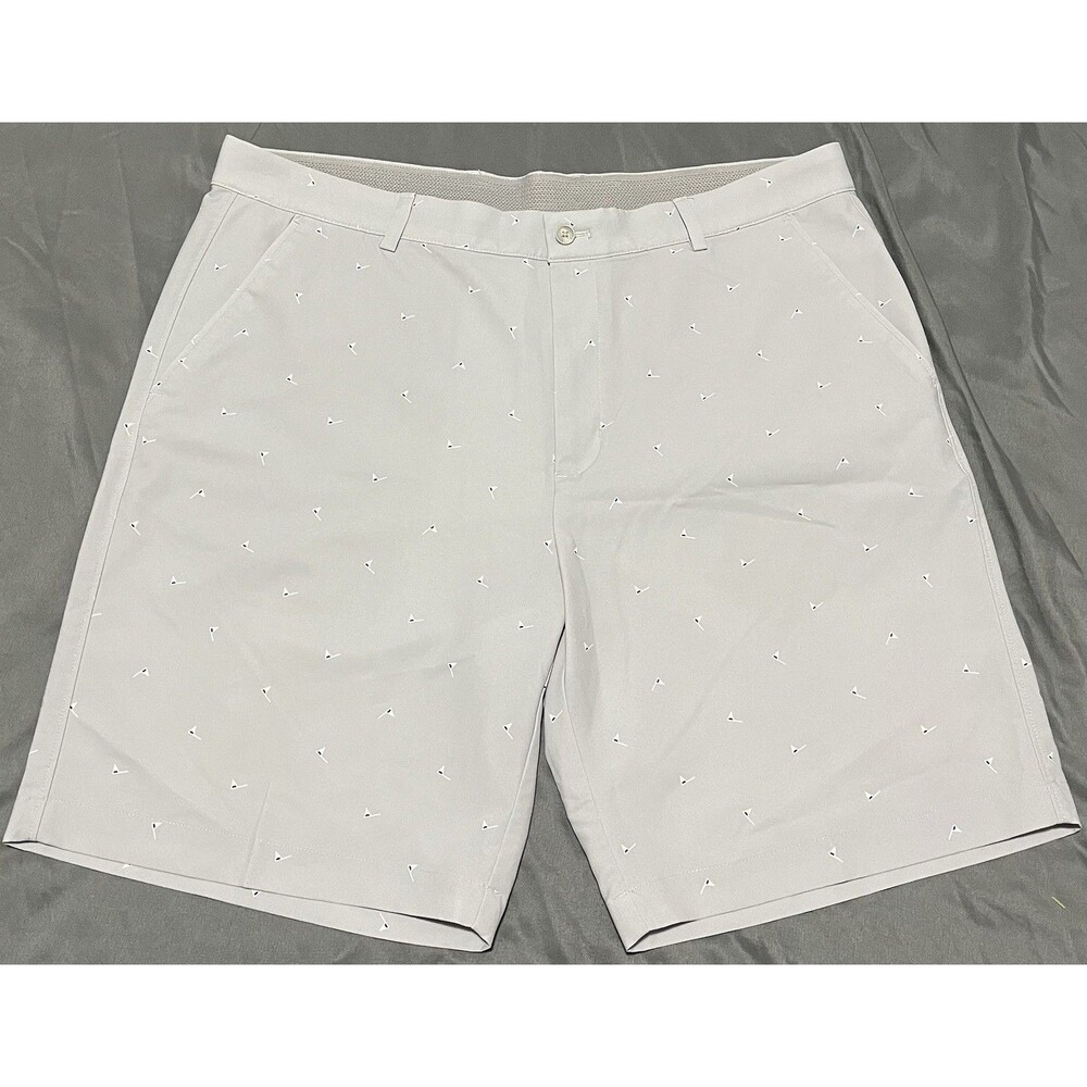 Greg Norman Performance Fabric Golf Short Size 38 Light Gray With Golf Flags